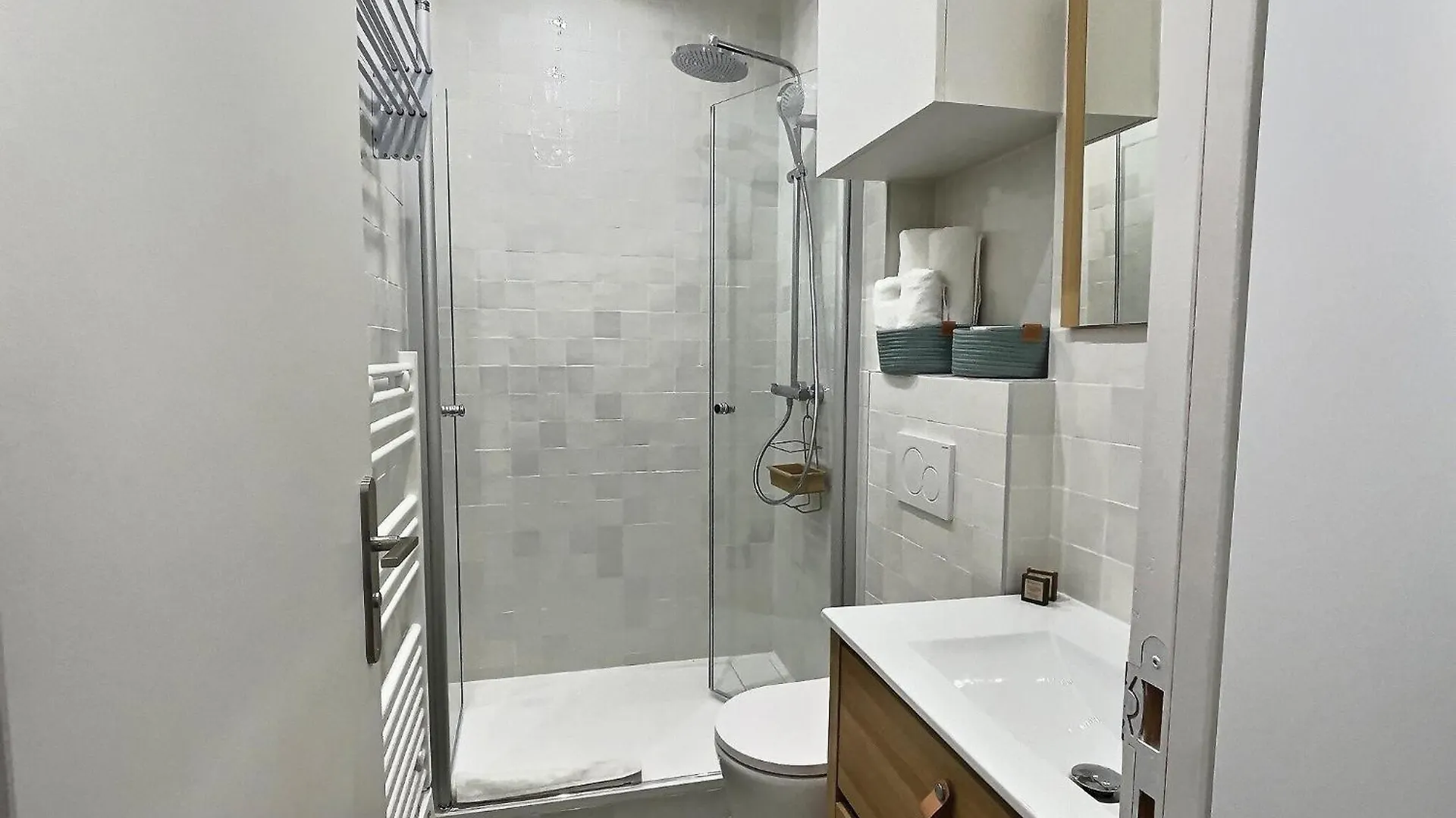 Apartment Parisian L Marais Paris